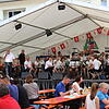 Die Stadtmusiker schwitzten gehörig bei mehr als 35&nbsp;Grad auf der Bühne. Trotzdem gelang ihnen ein wunderbares Wunschkonzert. Bild: ...