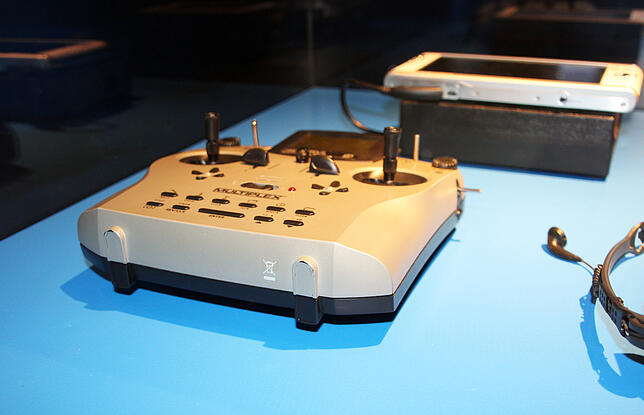 Bild 8: Vom Spielzeug bis zur Kriegswaffe: Diese Drohnen gibt es in der neuen Sommerausstellung des Zeppelin-Museums zu sehen