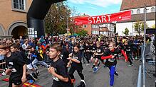 (Archivbild) Diesen Anblick wird es definitiv nicht mehr geben: Der Altstadtlauf mit Start und Ziel auf dem Stephansplatz, hier ein Foto ...
