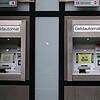 Selbstbedienungs-Geschäftsstellen ersetzen immer mehr kleinere und mittlere Fillialen von Banken im Südwesten.