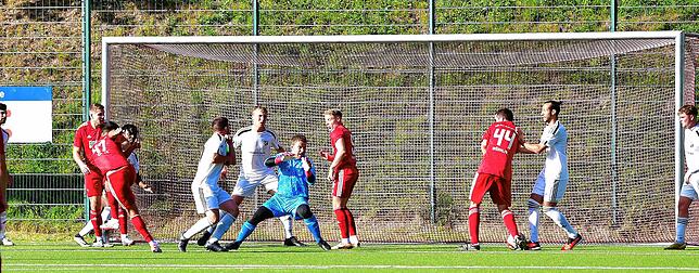Bild 36: VfR Bad Bellingen siegt 7:0 bei der U23 des SV 08 Laufenburg &ndash; und wir haben Bilder!