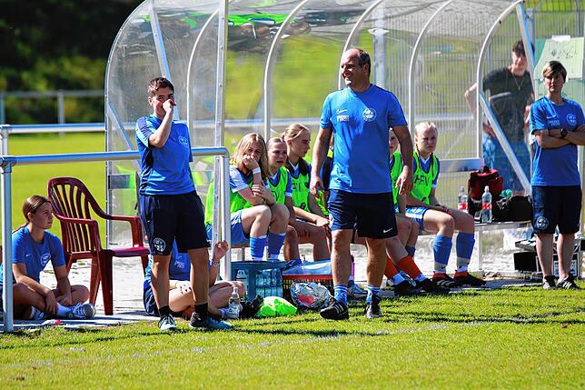 Bild 16: Unsere große Bildergalerie zum DFB-Pokal-Spiel der U17-Juniorinnen des Hegauer FV