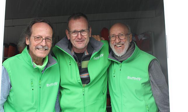 Ein fester Aktivposten der Blumberger Eisbahn sind die Aktivis, die rüstigen Senioren, die sich gerne einbringen. Unser Bild zeigt von ...