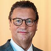 3,4:  Landwirtschaftsminister Peter Hauk (CDU), seit 2011 dabei.