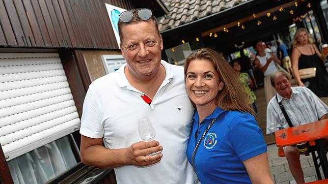 Bild 12: Das Wein- und Fischerfest 2022 ist gestartet. Hier sind die Bilder des ersten Abends