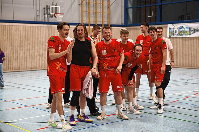 Bild 9: Der HSC Radolfzell sichert sich vorzeitig die Meisterschaft! Wir waren mit der Kamera dabei!
