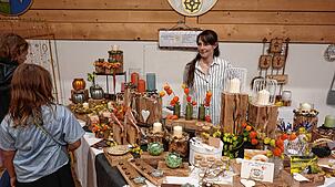 Bild : Kleiner Markt – großes Flair: So schön war es auf dem Dorfmarkt der Frauengemeinschaft Strittmatt