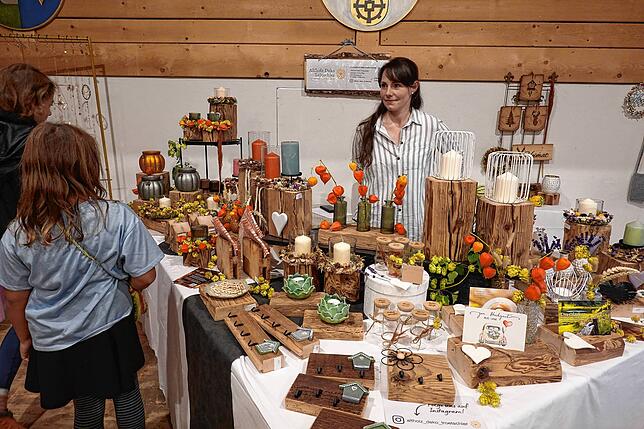 Bild 1: Kleiner Markt – großes Flair: So schön war es auf dem Dorfmarkt der Frauengemeinschaft Strittmatt