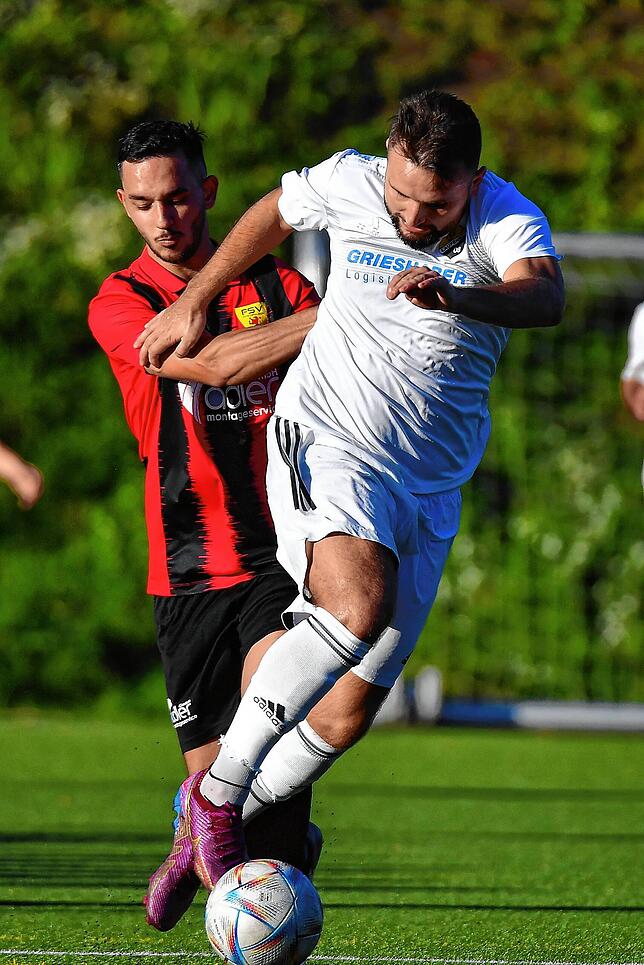 Bild 26: FSV Rheinfelden gewinnt Hochrhein-Derby beim SV 08 Laufenburg mit 2:1 &ndash; und wir haben Bilder!