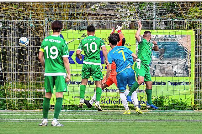 Bild 43: SV Herten besiegt den SV Jestetten mit 5:0 – und wir haben Fotos!
