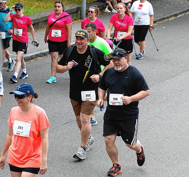 Bild 23: Stadtlauf durch die Donaueschinger Innenstadt kommt gut an