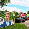 Mit großformatigen Plakaten werben CDU, SPD und die Grünen beim Meßkircher Stachus um Stimmen für die Bundestagswahl am 26. September.