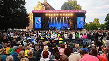 Roland Kaiser begeisterte seine Fans zum Auftakt des Salem Open Airs.