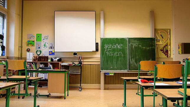Es ist aufgestuhlt: Seit heute haben die Schulen geschlossen. Die Klassenzimmer &ndash; etwa hier in der Radolfzeller Teggingerschule ...