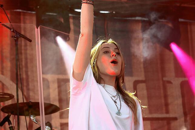 Bild 6: 1500 Fans feiern Sophia beim Sound Beach Festival
