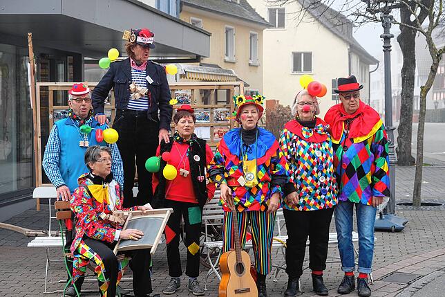Seit über 40 Jahren besingen die Bänklessänger Moritaten.