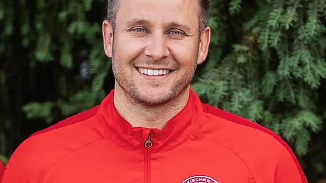 Fabian Wilhelmsen, Trainer des Türk. SV Singen, hatte heute einiges zu lachen. Seine Mannschaft besiegte ihre Gäste mit 4:1.
