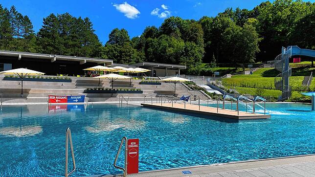 Das Donaubad in Sigmaringen hat bereits die Schwimmbadsaison eröffnet.