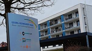Im Georg-Reinhardt- und im Bonhoeffer-Haus des Evangelischen Sozialwerks werden die Kosten überprüft. Bild: Thomas Winckelmann