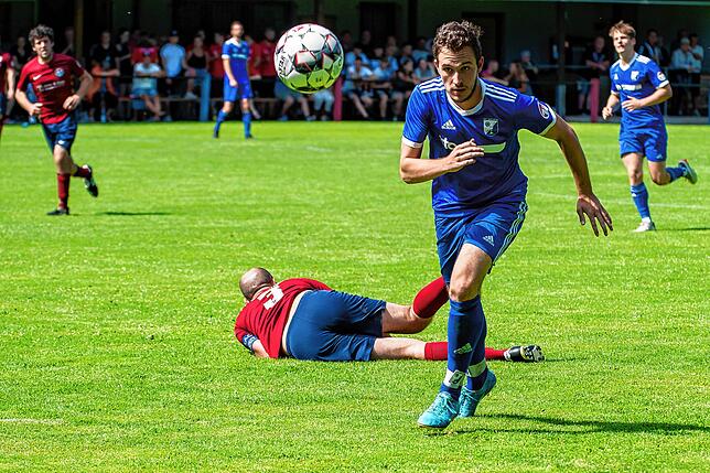 Bild 44: FC Weizen bleibt nach 2:0-Sieg beim FC Huttingen in der Kreisliga A &ndash; und wir haben Bilder