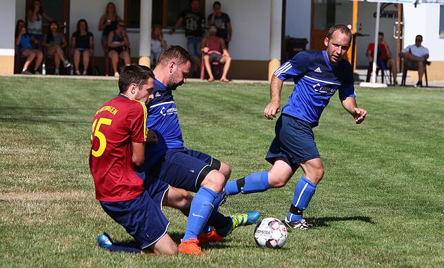 Bild 8: SV Görwihl besiegt den SV Luttingen im Pokal mit 5:2 &ndash; und wir haben Bilder!