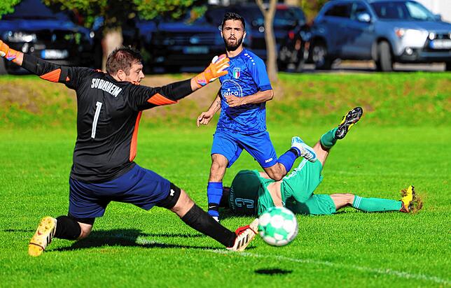 Bild 1: Unsere große Bildergalerie vom Kreisliga-Spitzenspiel zwischen dem SV Riedheim und Italiana Singen