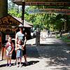 Beliebt und bekannt: Das Waldshuter Wildgehege wird als Naherholungs- und Ausflugziel geschätzt &ndash; wie hier die Familie Brunck aus ...