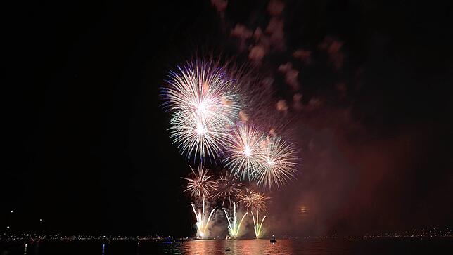 Bild 12: Konstanzer Seenachtfest 2022: Fotos vom großen Finale beim Feuerwerk an der Kunstgrenze