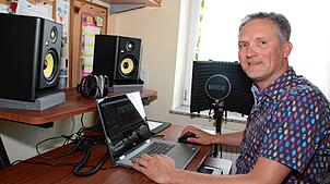 Frank Sauder komponiert elektronische Musik. Am 10. Juni 2023 plant er die Veranstaltung &bdquo;Livingelectrons&ldquo;.