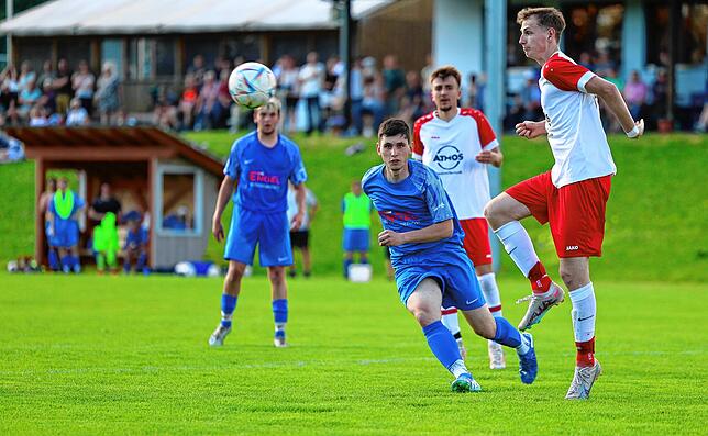 Bild 6: Unsere große Bildergalerie vom Kreisliga-Spitzenspiel zwischen Ewattingen und der SG Lenzkirch-Saig