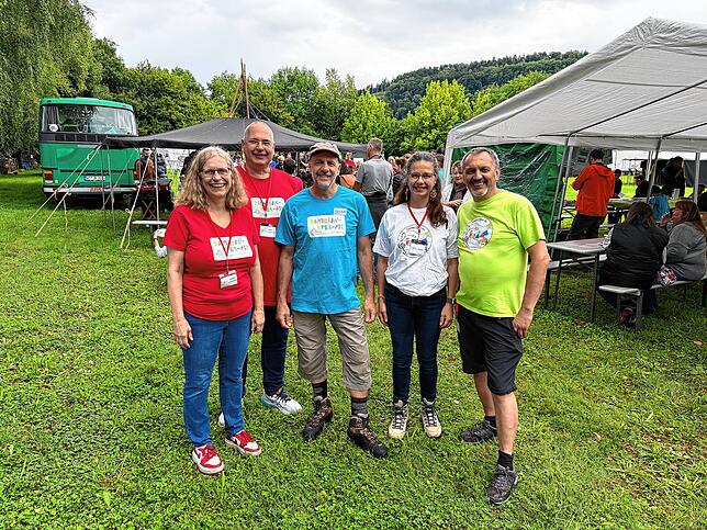 Die Organisatoren des Familien-Open-Airs (von links): Pfarrerin Andrea Kaiser, Pfarerr Thomas O. H. Kaiser, Dirk Haberstock, Susanne ...