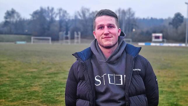 Ronny Klockner auf dem Sportgelände des FC RW Salem.