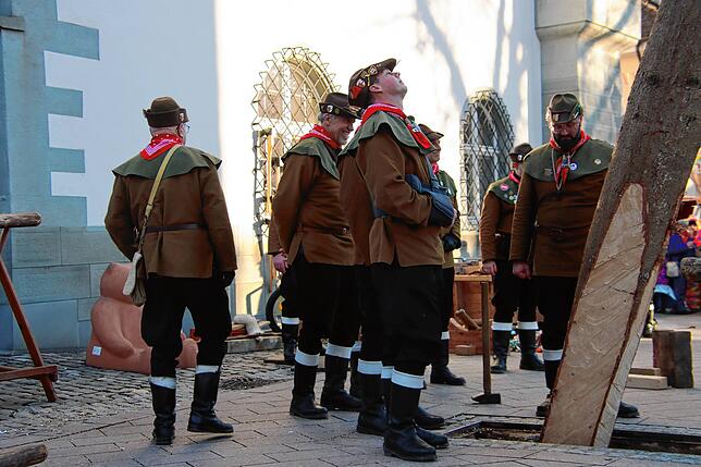 Bild 12: Der Narrenbaum steht! Die schönsten Bilder vom Narrenbaumstellen in Radolfzell