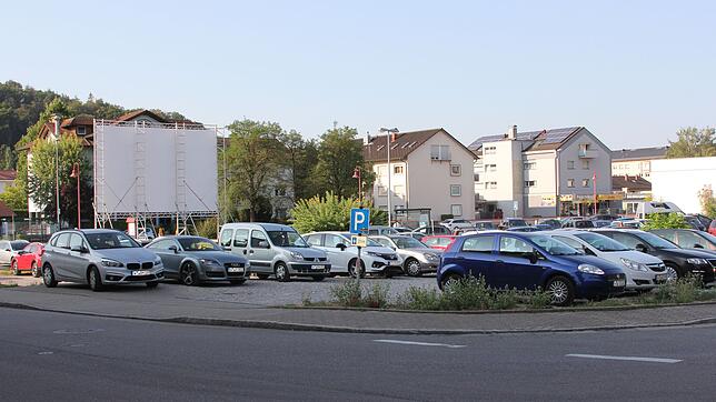 Ab Montag, 11. März, ist dieses Bild Geschichte. Dann stehen die Autostellflächen am Sulzerring nicht mehr zur Verfügung. Auf dem ...
