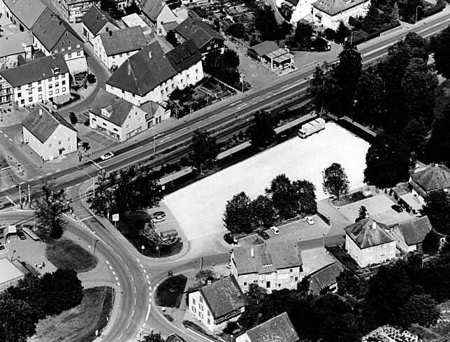 An einen Kreisel beim Stadtgarten dachte in den 70ern noch niemand und in der Konrad-Heilig-Straße gab es sogar noch eine Tankstelle.