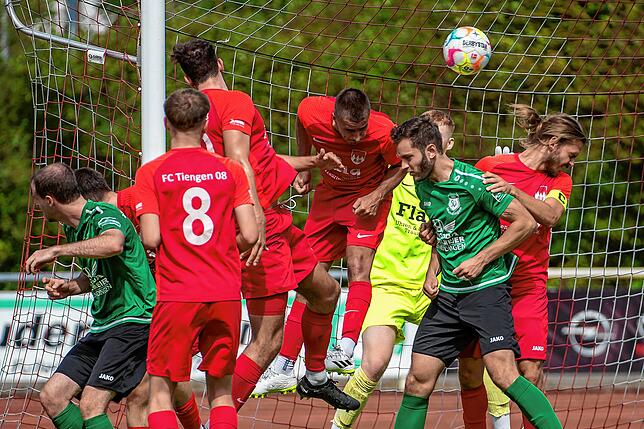 Bild 11: FC Tiengen 08 holt beim 3:3 gegen SV Mundingen den ersten Punkt &ndash; und wir haben Bilder!