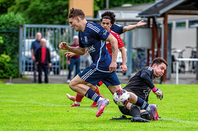 Bild 2: SV BW Murg gewinnt beim FC Wallbach mit 3:2 &ndash; und wir haben Bilder!