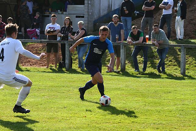 Bild 18: Die Spvgg. Brennet-Öflingen besiegt den FC Wehr mit 3:2 – und wir haben die Bilder