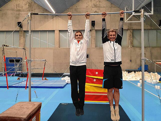 Siegbert und Roland Ruf in der Geräteturnhalle im Sportzentrum. Neuanmeldungen gab es beim Turnverein Überlingen aufgrund des fehlenden ...