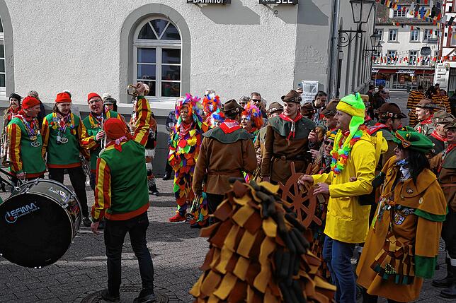Bild 5: Bilder von der Machtübernahme des Radolfzeller Rathauses durch die Froschenzunft Radolfzell.