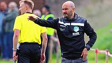 Trainer Benjamin Gallmann ist mit der DJK Donaueschingen auf dem besten Weg, den direkten Wiederaufstieg in die Landesliga zu schaffen.