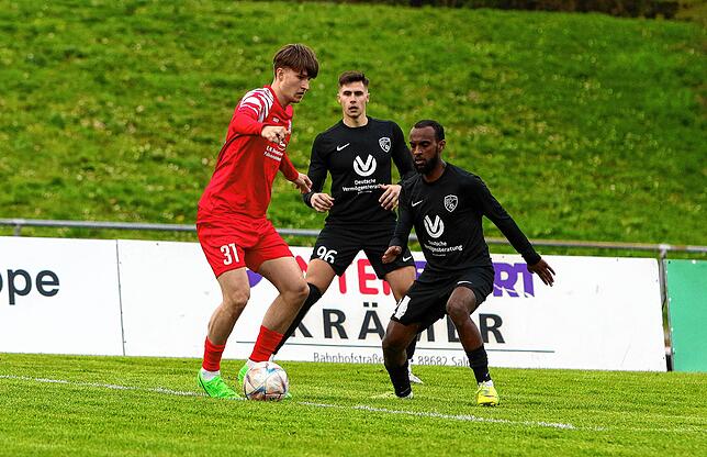Bild 1: Die besten Bilder vom Spitzenspiel zwischen FC RW Salem und BC Konstanz-Egg