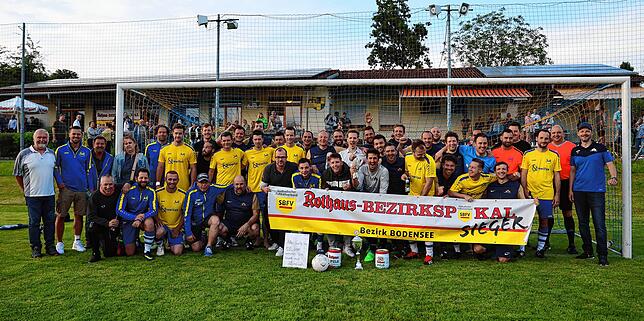 Bild 3: Bildergalerie vom Ü35-Bezirkspokalfinale zwischen der SG Dettingen-Dingelsdorf und dem SV Allensbach