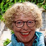 „Der Bus steht in der Kritik, er wird teurer und schlechter“, findet Dorothee Jacobs-Krahnen (FGL&Grüne).