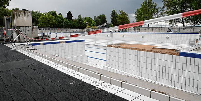 So sah das Becken noch im Mai in der Konstanzer Therme aus. (Archivbild)