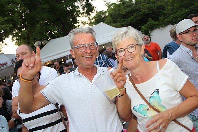 Bild 13: Bilder von den Besuchern beim Lichterfest in Bad Dürrheim
