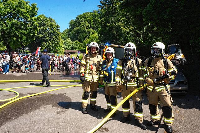 Bild 28: Tag der offenen Tür: die Feuerwehr präsentiert sich