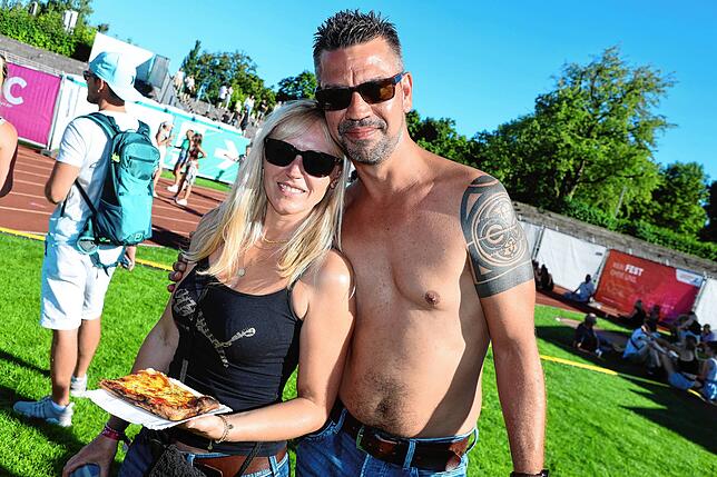 Bild 9: Gute-Zeit: Bilder von DJ Pretty Pink und Anja Schneider beim Festival in Konstanz