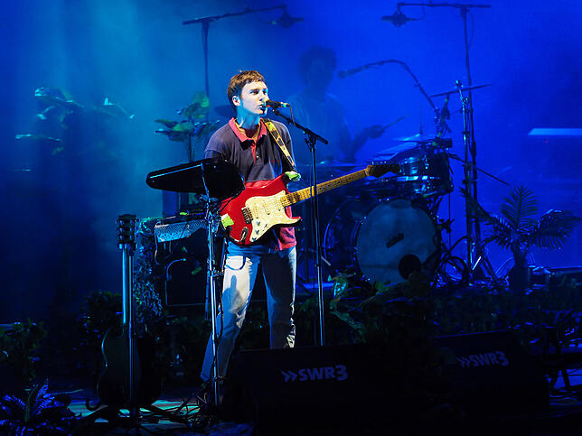 22:48 Uhr: Matthias Rohde, Frontmann der Band Von Wegen Lisbeth, hat gerade erzählt, dass das das erste Konzert der Berliner Band sei ...