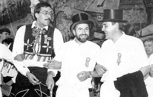 Vor 35 Jahren, 1987, gewann Raimund Walde (Mitte) den Chilbibock „Peter der Begeisterte“, benannt nach seinem Bockgötti ...